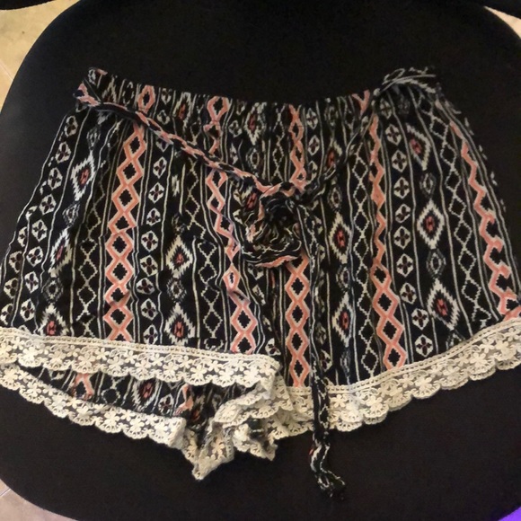 Two pixie Shorts - Picture 1 of 4